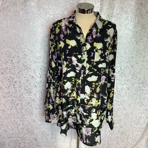 Banana Republic Tops - NWT Banana republic silk watercolor blouse